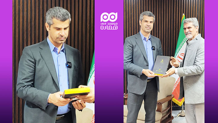 نوتوپیا-اولین-دفتر-هوشمند-ایران-در-دستان-هادی-ساعی